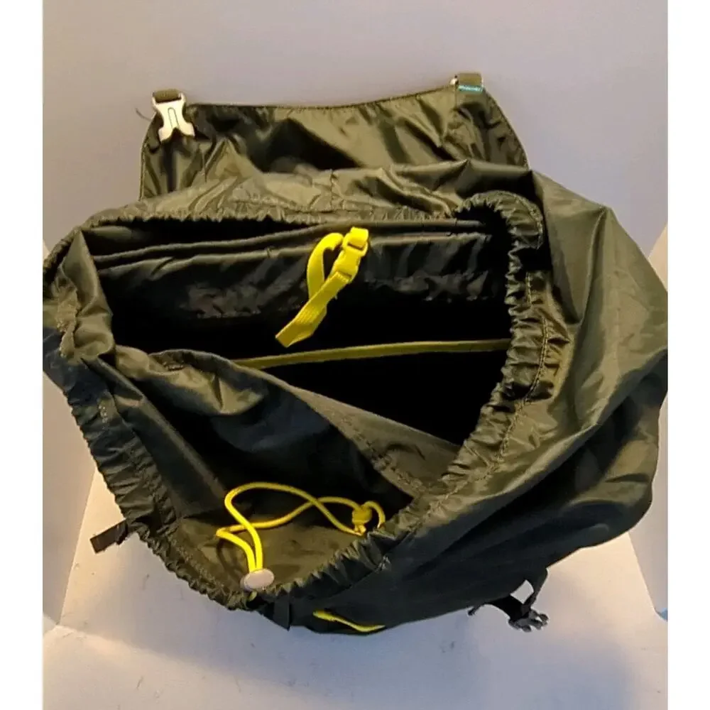 Sierra Designs Mount Sanitas Backpack 40L Dark Green EUC